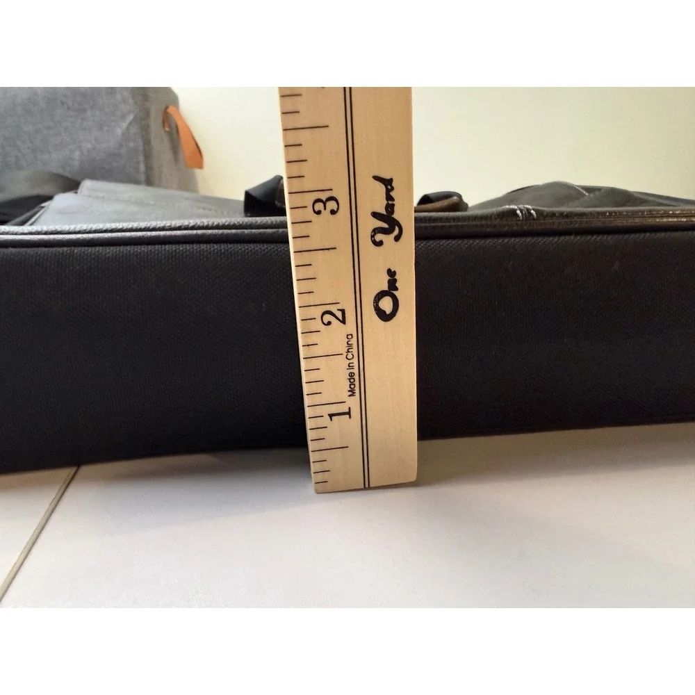 Boconi Slim Mailbag Messenger Bag Mens Black Leather RFID Laptop Case NWT Luxury